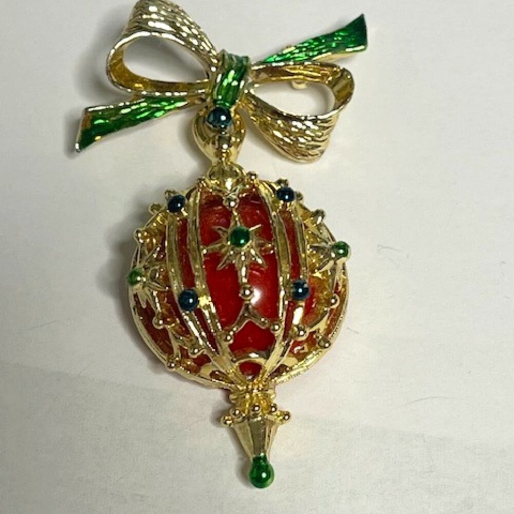 VTG Christmas Ball Ornament Brooch Enamel & Acrylic Movable Brooch Pin 1"x2.25